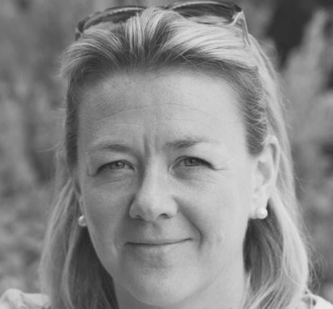 Helen Adair, Tasksize